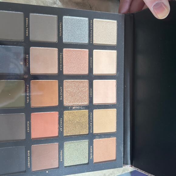 Jaclyn Hill Luxe Legacy Palette